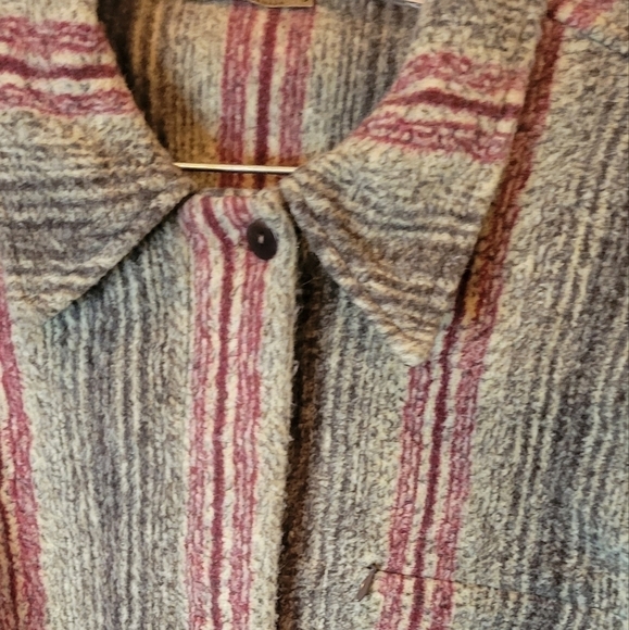 Tsunami Jacket Made in Canada Size XL - Picture 4 of 9